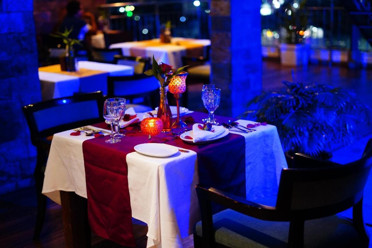 โฮเต็ล โอลีฟ ดาวน์ทาวน์ Hotel Kochi ภายนอก รูปภาพ