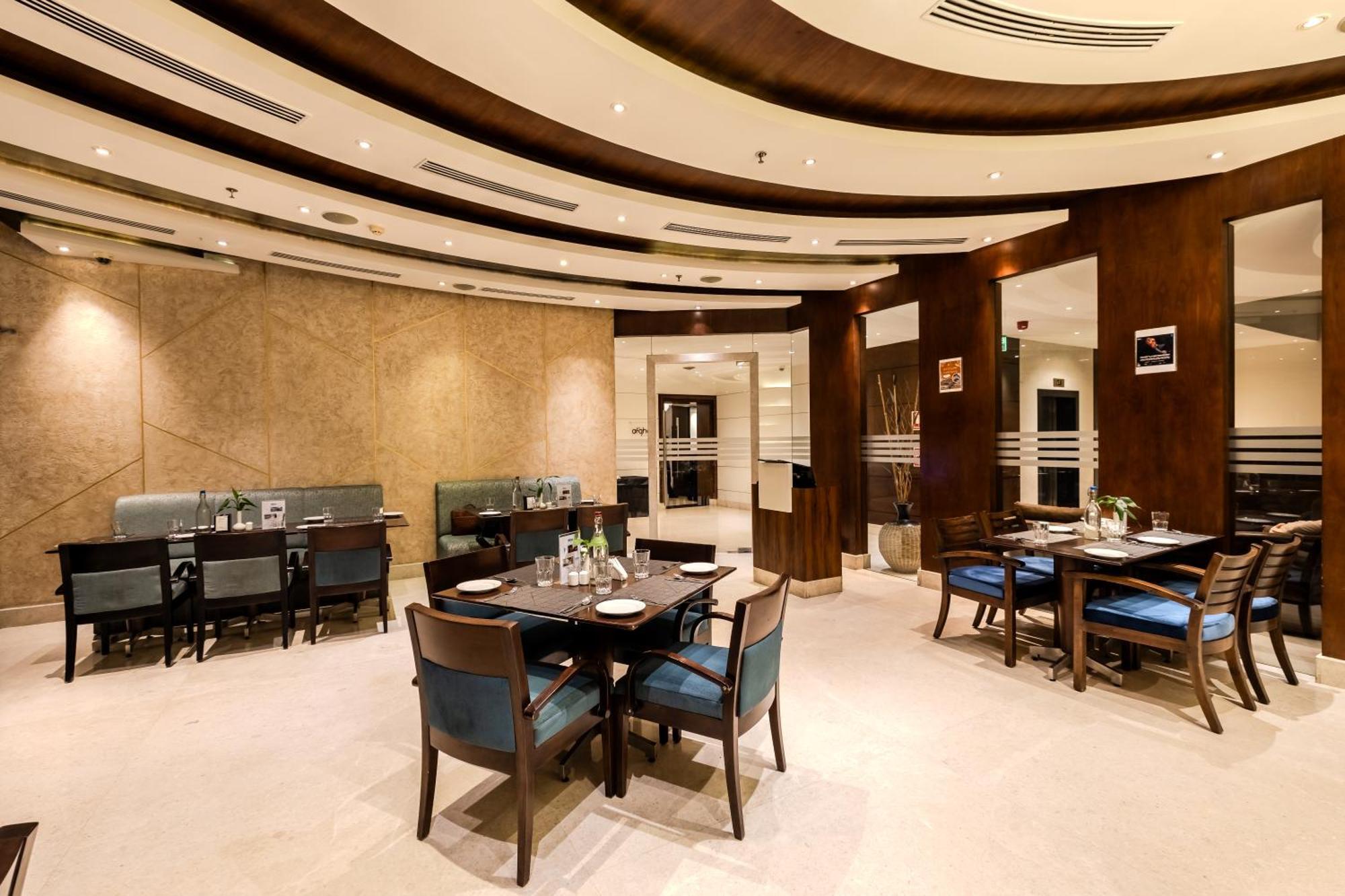 โฮเต็ล โอลีฟ ดาวน์ทาวน์ Hotel Kochi ภายนอก รูปภาพ