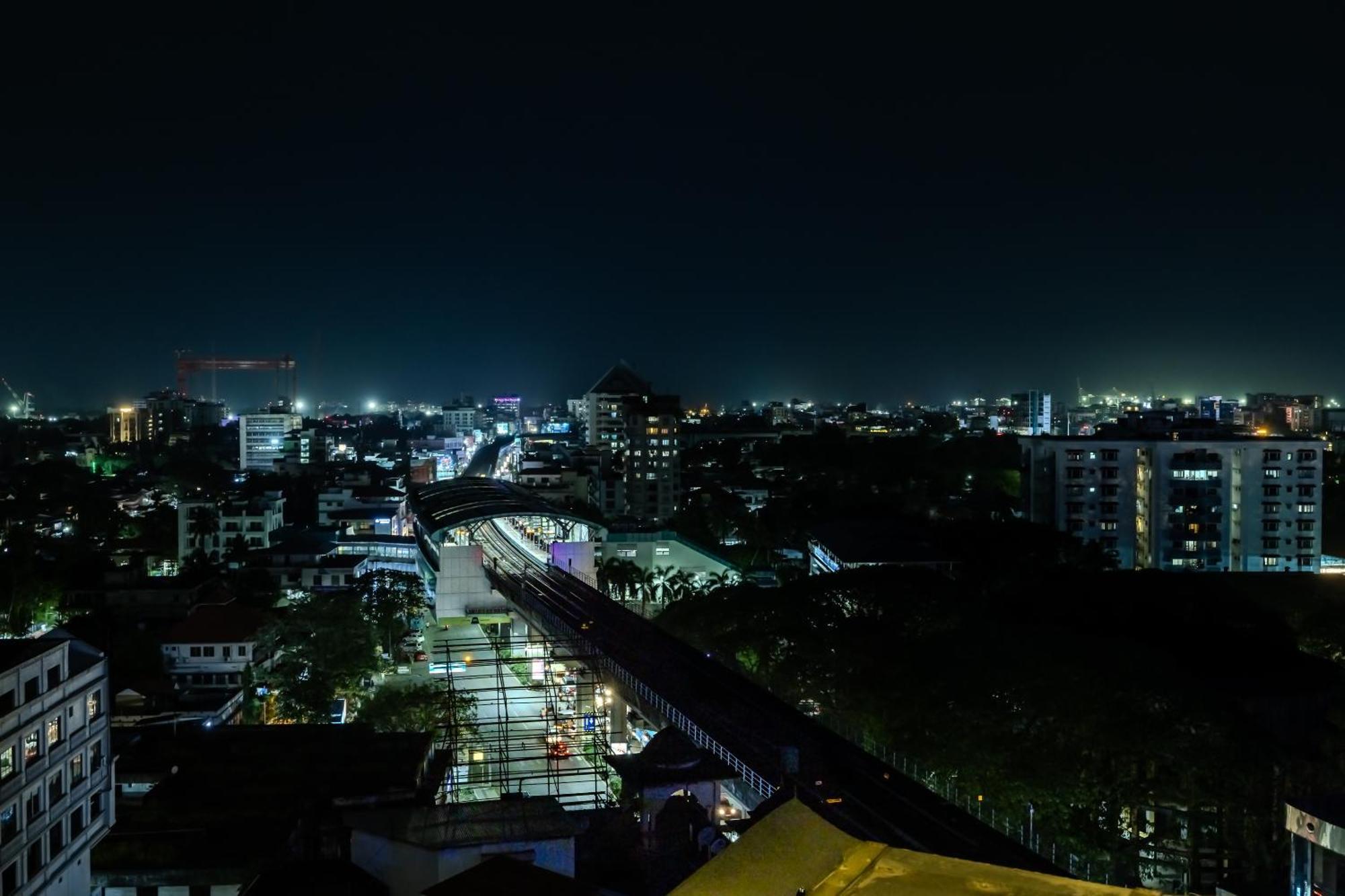 โฮเต็ล โอลีฟ ดาวน์ทาวน์ Hotel Kochi ภายนอก รูปภาพ