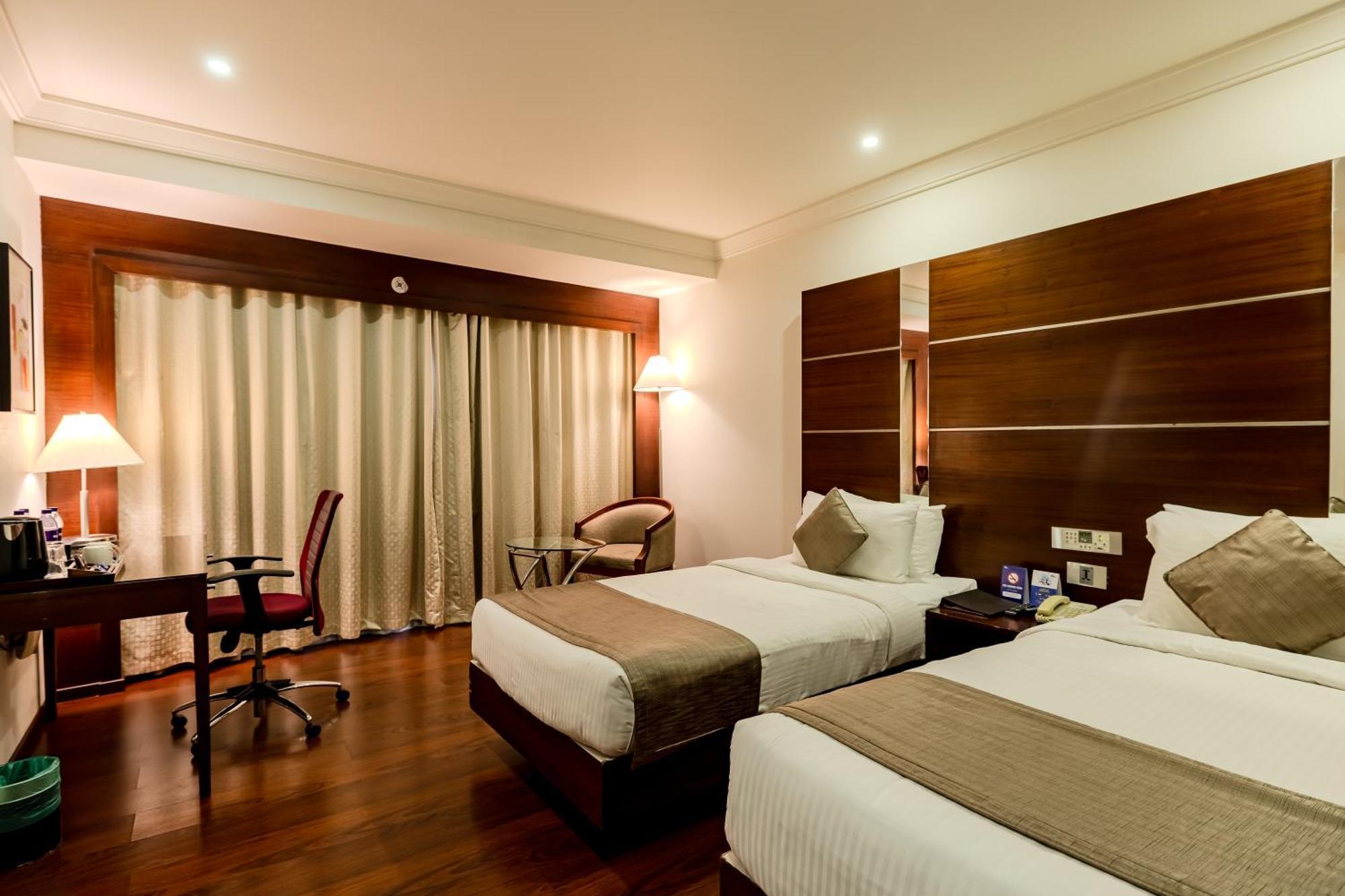 โฮเต็ล โอลีฟ ดาวน์ทาวน์ Hotel Kochi ภายนอก รูปภาพ