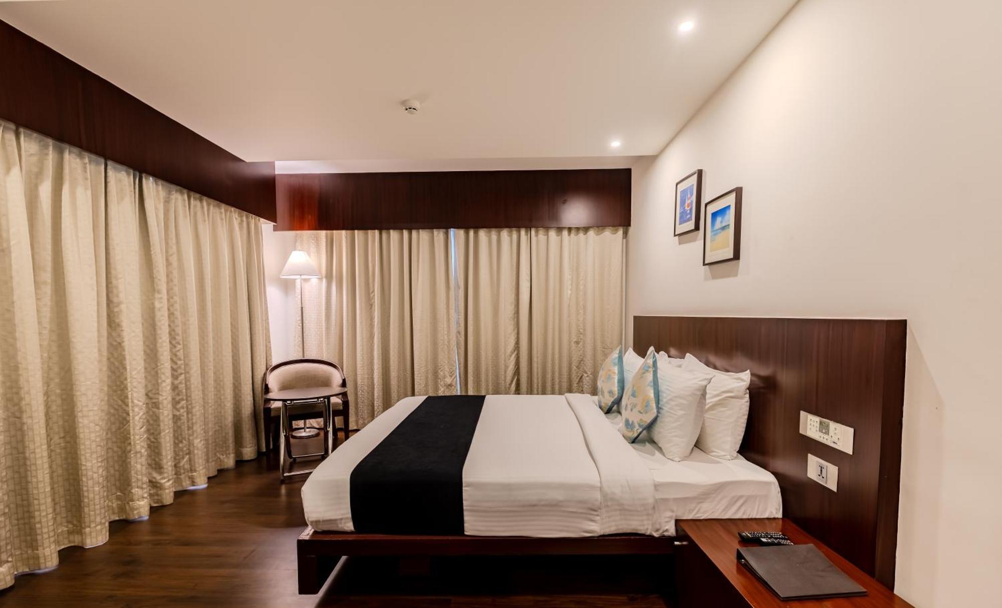 โฮเต็ล โอลีฟ ดาวน์ทาวน์ Hotel Kochi ภายนอก รูปภาพ