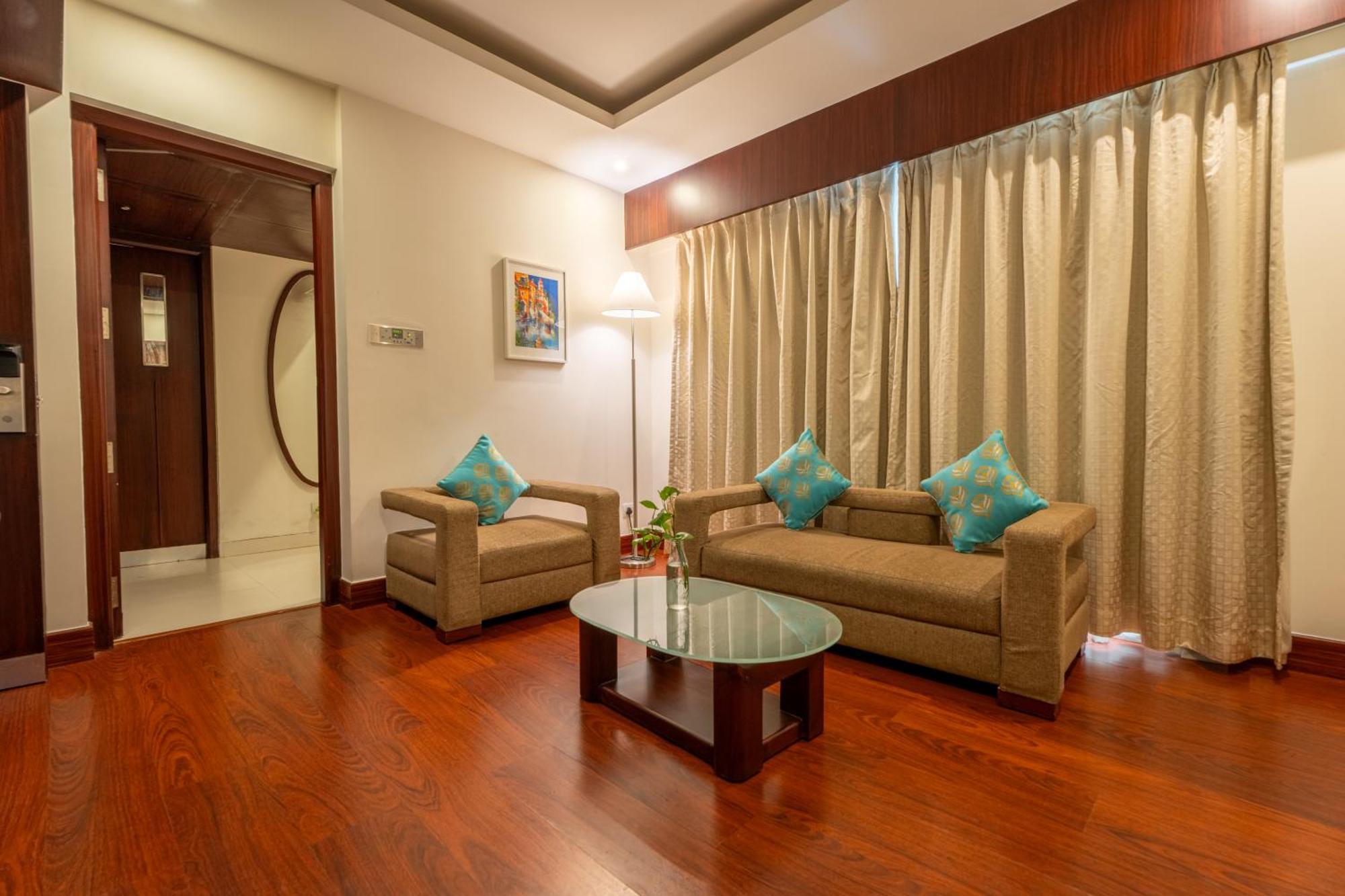 โฮเต็ล โอลีฟ ดาวน์ทาวน์ Hotel Kochi ภายนอก รูปภาพ