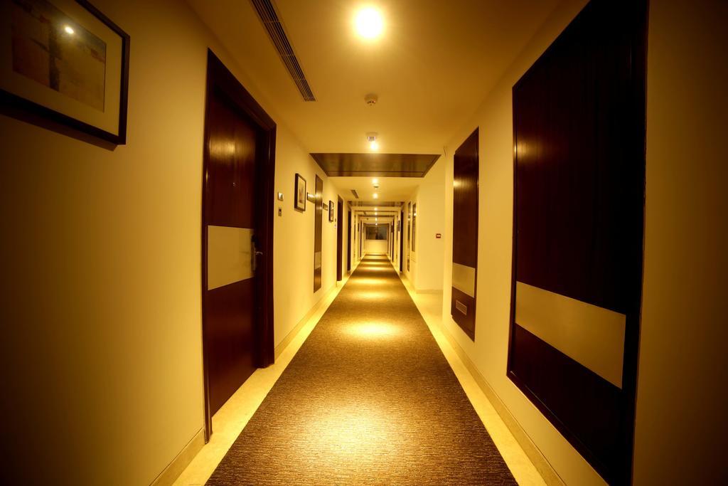 โฮเต็ล โอลีฟ ดาวน์ทาวน์ Hotel Kochi ภายนอก รูปภาพ